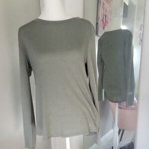 Banana Republic Sage Long Sleeve Tee